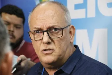 Justiça manda Zé do Pátio parar disparo de SMS irregular