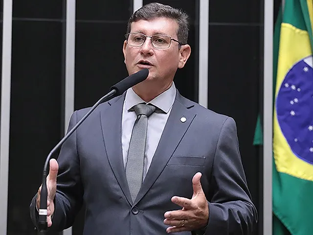 Zaeli pede aos eleitores mais quatro anos na Câmara após mandato herdado